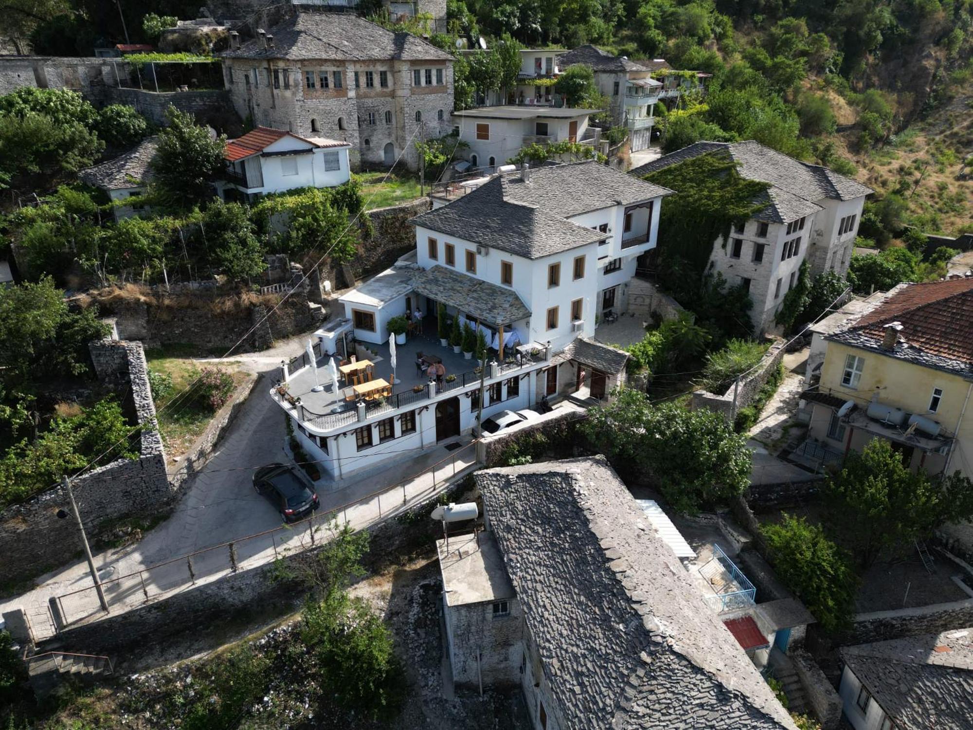 Castle Hotel Гирокастра Экстерьер фото