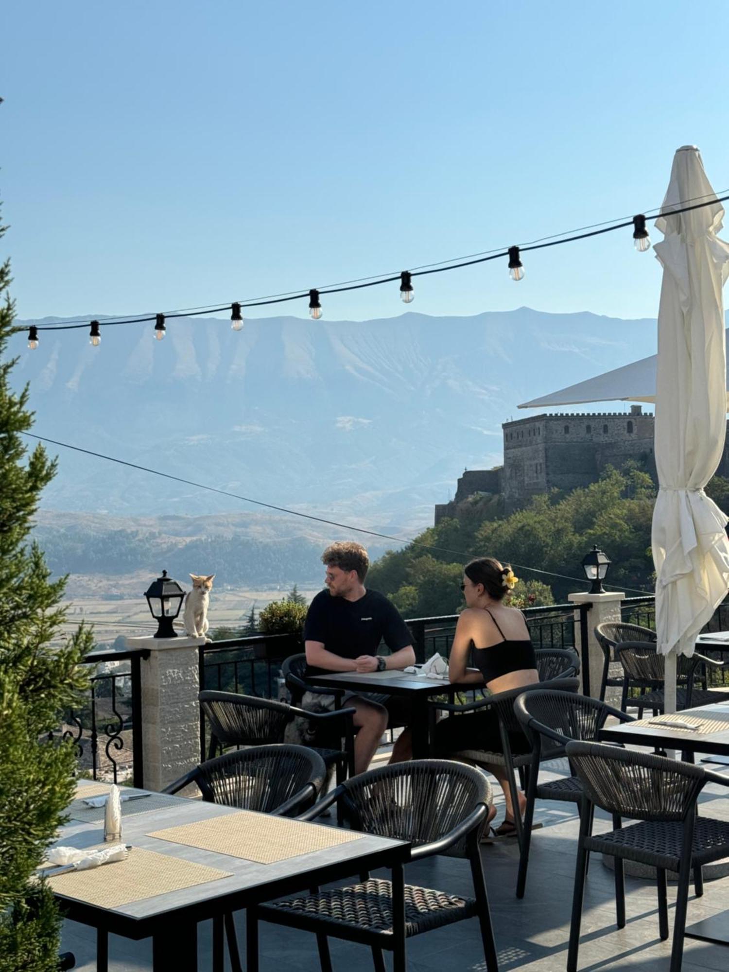 Castle Hotel Гирокастра Экстерьер фото